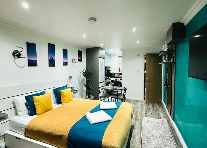 Studio Flat