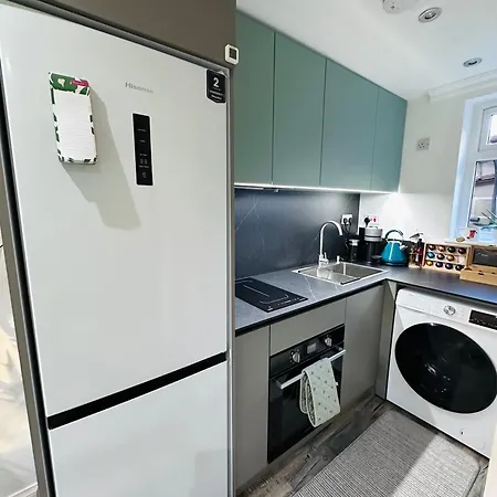 Studio Flat Wythenshawe Exterior photo